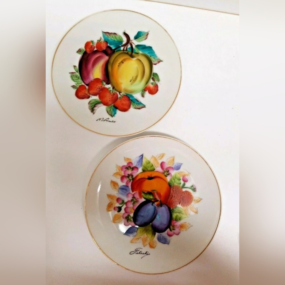 Vintage Bond Ware Artist Signed 2 Handpainted 7" Plates Colorful Fruit Designs